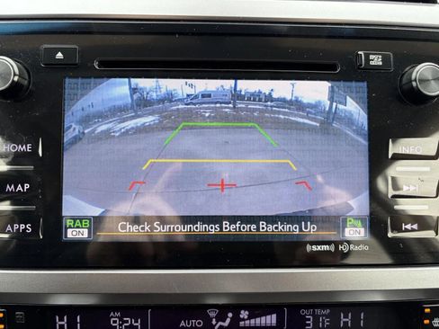 Used 2017 Subaru Outback 3.6R Limited image 19