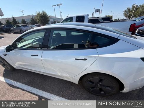Used 2021 Tesla Model 3 Standard Range Plus RWD image 9
