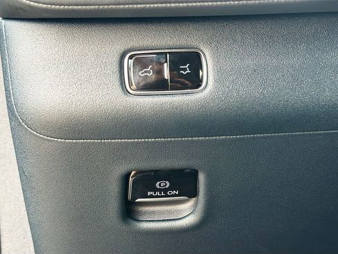 Used 2025 Lincoln Navigator L Reserve image 41