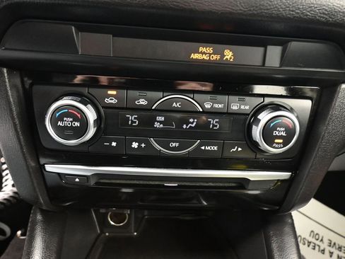 Used 2016 MAZDA MAZDA6 Touring image 17