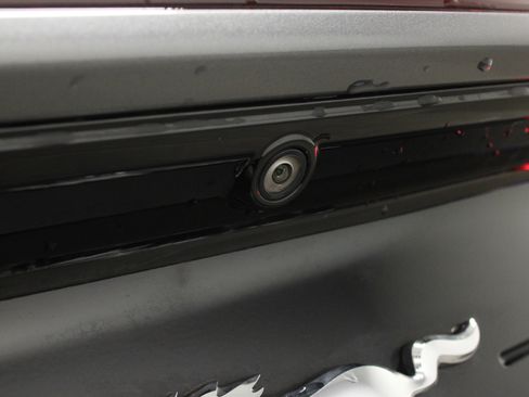 Used 2022 Ford Mustang Convertible w/ Equipment Group 101A image 21