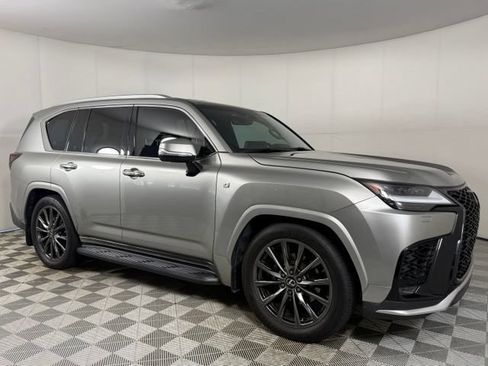 Used 2023 Lexus LX 600 F Sport w/ Accessory Package (Z1) AWD/4WD image 10