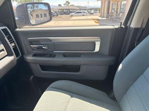 Used 2013 RAM 1500 Classic SLT RWD image 21