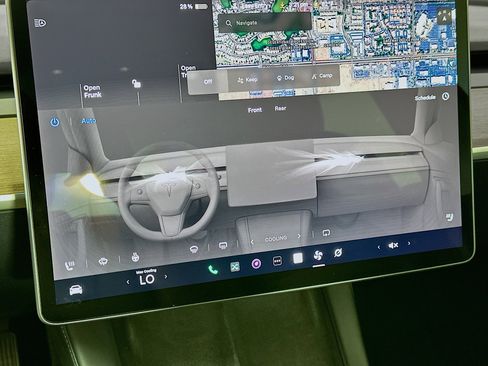 Used 2023 Tesla Model 3 Standard Range image 23