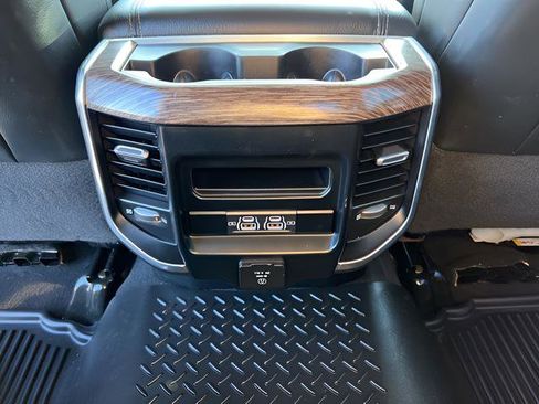 Used 2021 RAM 2500 Laramie w/ Body Color Bumper Group image 21