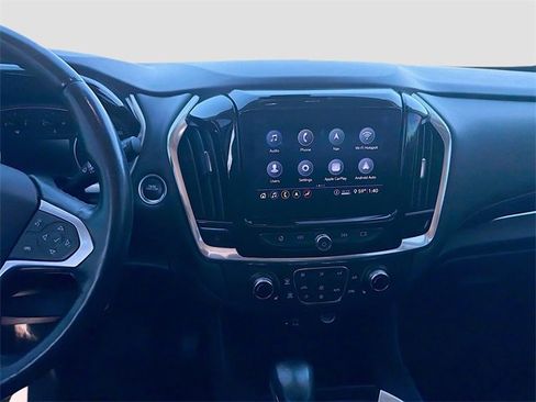 Used 2021 Chevrolet Traverse RS image 19