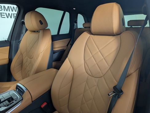 New 2026 BMW X5 xDrive40i AWD/4WD image 12