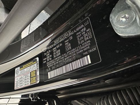 Certified 2025 Hyundai Santa Cruz SE AWD/4WD image 16