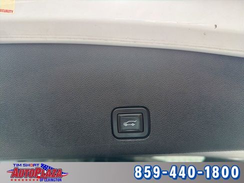 Used 2024 Cadillac XT6 Sport w/ Technology Package AWD/4WD image 25