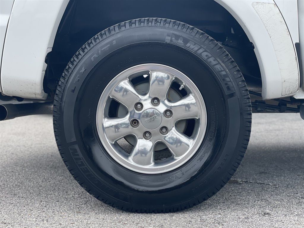 Used 2009 Toyota Tacoma PreRunner RWD image 32