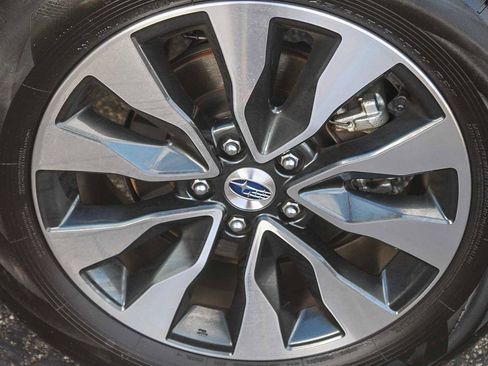Certified 2024 Subaru Outback Touring AWD/4WD image 11