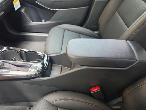 New 2026 Chevrolet Trax RS w/ Sunroof Package FWD image 21
