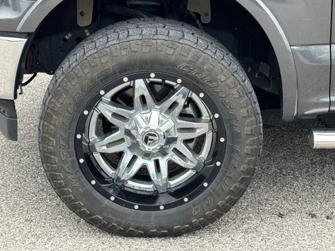 Used 2018 Ford F150 Lariat w/ Equipment Group 502A Luxury AWD/4WD image 38