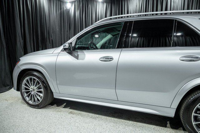 New 2026 Mercedes-Benz GLE 450e 4MATIC image 5