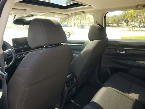 Used 2024 Honda CR-V EX image 12