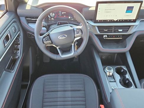 New 2026 Ford Explorer ST-Line w/ ST-Line Street Pack image 7