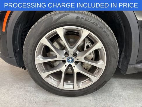 Used 2025 BMW X5 xDrive50e AWD/4WD image 2