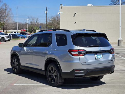 New 2026 Honda Pilot Black Edition image 4