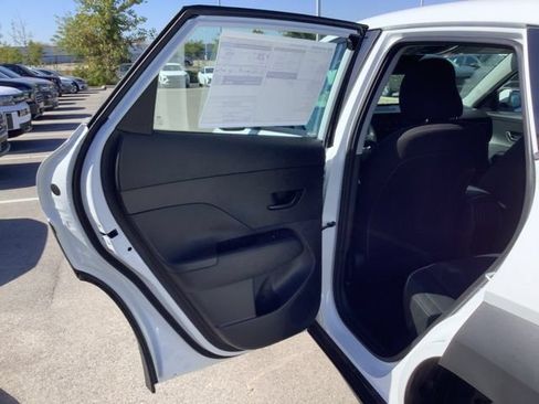 Certified 2026 Hyundai Kona SE AWD/4WD image 30