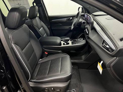 New 2026 Buick Enclave Sport Touring w/ Power Package AWD/4WD image 41