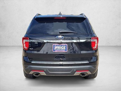 Used 2018 Ford Explorer XLT w/ Equipment Group 201A image 7