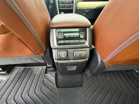 Used 2020 Subaru Ascent Touring w/ Popular Package #3 AWD/4WD image 23