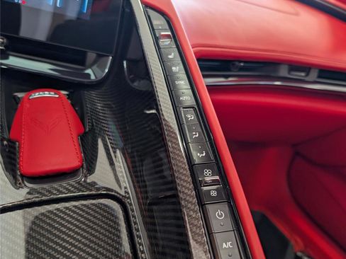 Used 2024 Chevrolet Corvette Z06 w/ Z07 Performance Package image 26