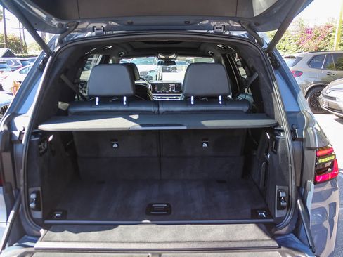 Used 2024 BMW X7 xDrive40i w/ Premium Package AWD/4WD image 26