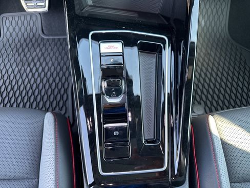 New 2025 Volkswagen GTI Autobahn image 15