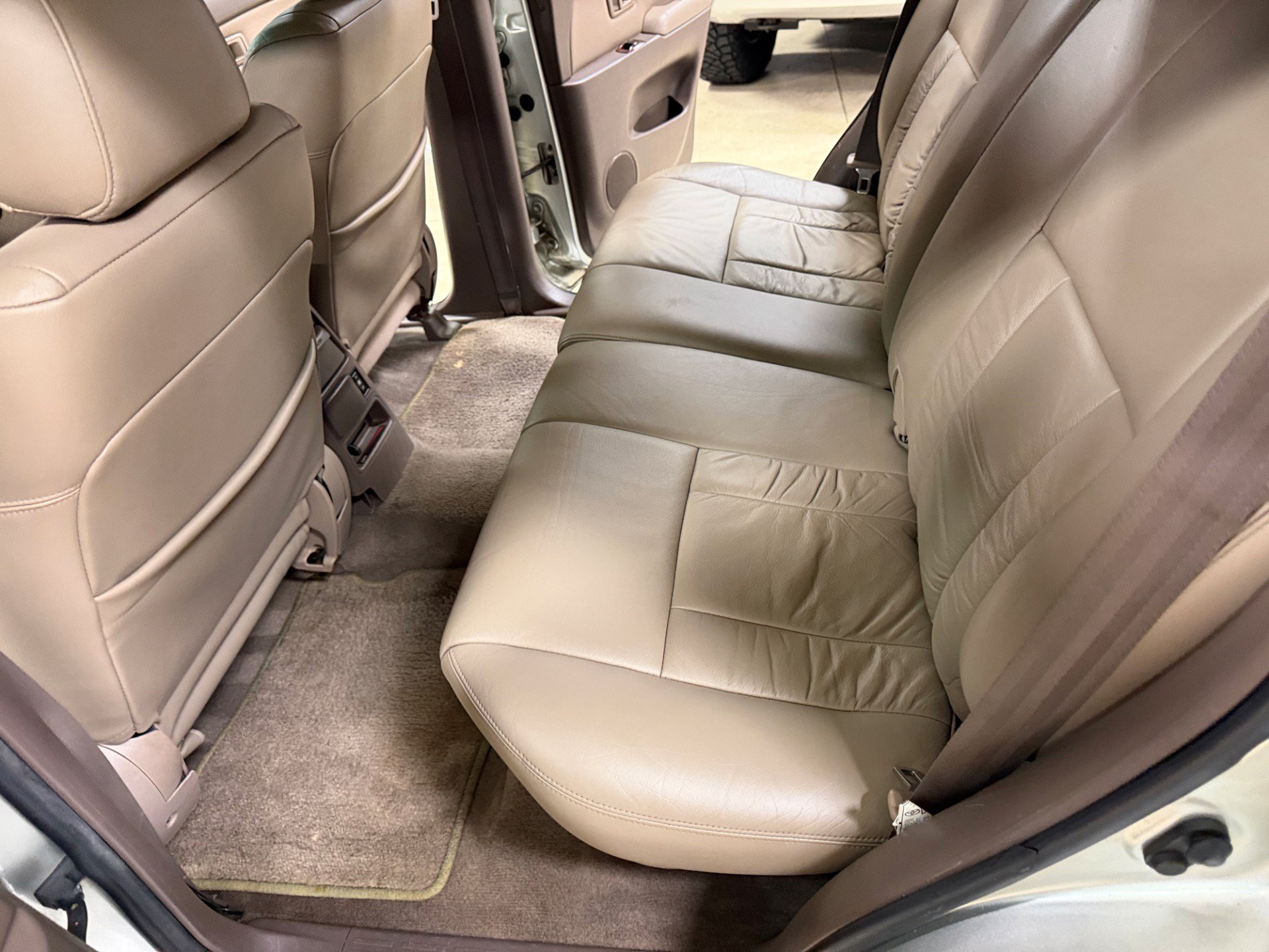 Used 2000 Toyota 4Runner Limited AWD/4WD image 27