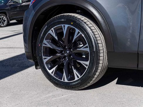 Used 2024 MAZDA CX-90 Plug-In Hybrid w/ Premium Pkg image 7