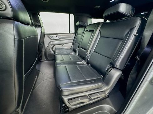 Used 2022 Chevrolet Suburban LS AWD/4WD image 21