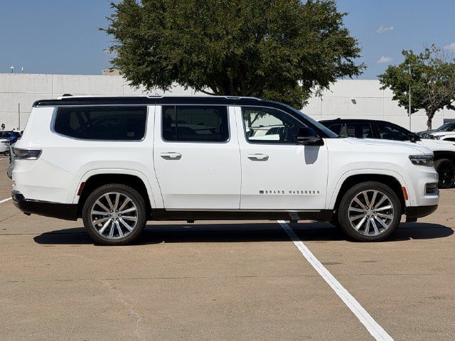 Used 2023 Jeep Grand Wagoneer L Series II AWD/4WD image 3