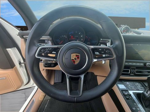Used 2020 Porsche Macan AWD/4WD image 11
