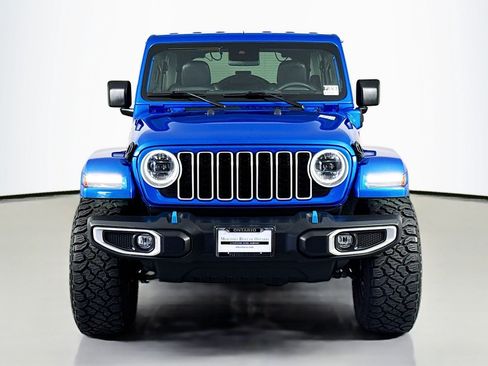Used 2024 Jeep Wrangler Unlimited Sahara w/ Safety Group AWD/4WD image 3