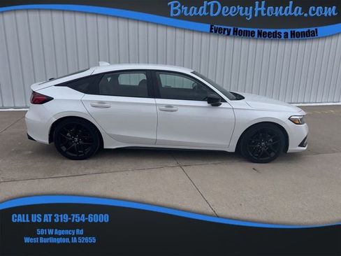 Used 2024 Honda Civic Sport image 1