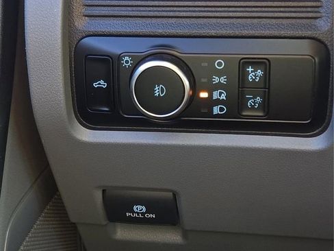 Used 2023 Ford F250 XL w/ XL Chrome Package image 26