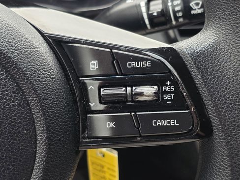 Used 2020 Kia Optima LX FWD image 12