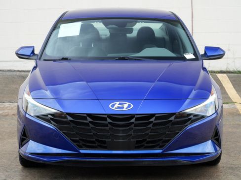 Used 2023 Hyundai Elantra SEL w/ Convenience Package FWD image 43