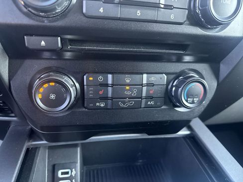 Used 2018 Ford F150 XLT w/ Equipment Group 302A Luxury AWD/4WD image 30