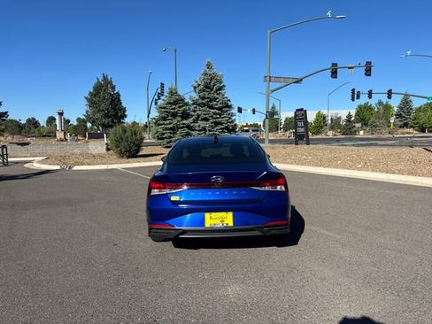 Used 2021 Hyundai Elantra SEL w/ Convenience Package FWD image 8