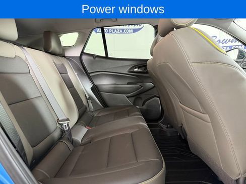Used 2025 Chevrolet Trax ACTIV w/ Sunroof Package FWD image 19