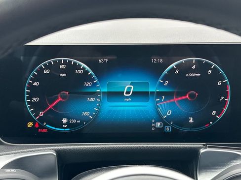 Used 2021 Mercedes-Benz GLB 250 4MATIC image 22