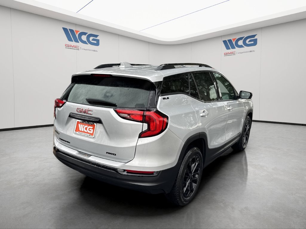 Used 2020 GMC Terrain SLE w/ Driver Convenience Package AWD/4WD image 3