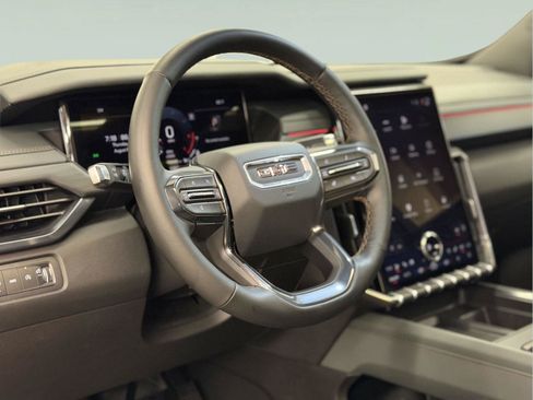 Used 2026 GMC Acadia AT4 w/ Luxury Package AWD/4WD image 23