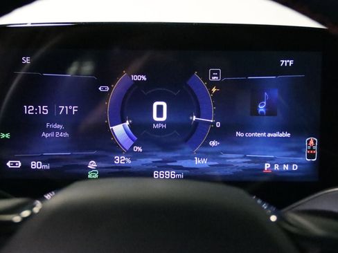 Used 2025 Chevrolet Equinox EV RS FWD image 46