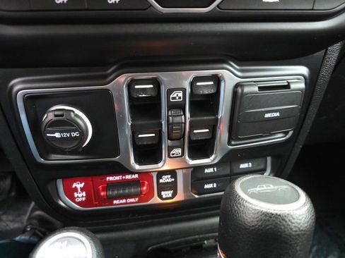 Used 2022 Jeep Gladiator Rubicon w/ LED Lighting Group image 29