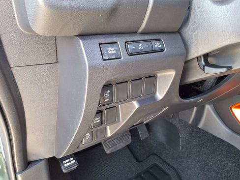 Used 2025 Nissan Frontier Pro-X RWD image 14
