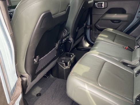 Used 2024 Jeep Gladiator Mojave image 23