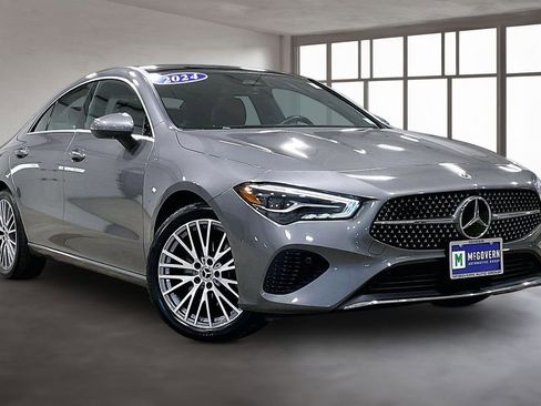 Used 2024 Mercedes-Benz CLA 250 4MATIC image 3